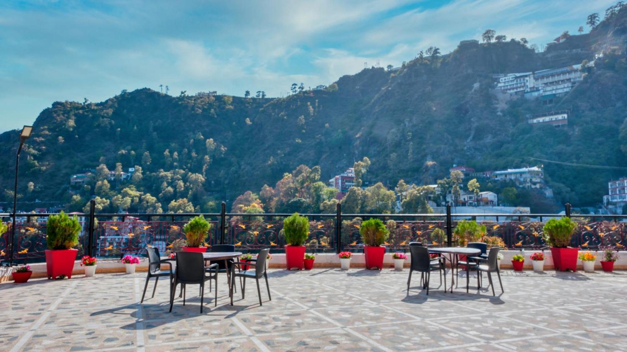 Basera Hotel Mussoorie Exterior foto
